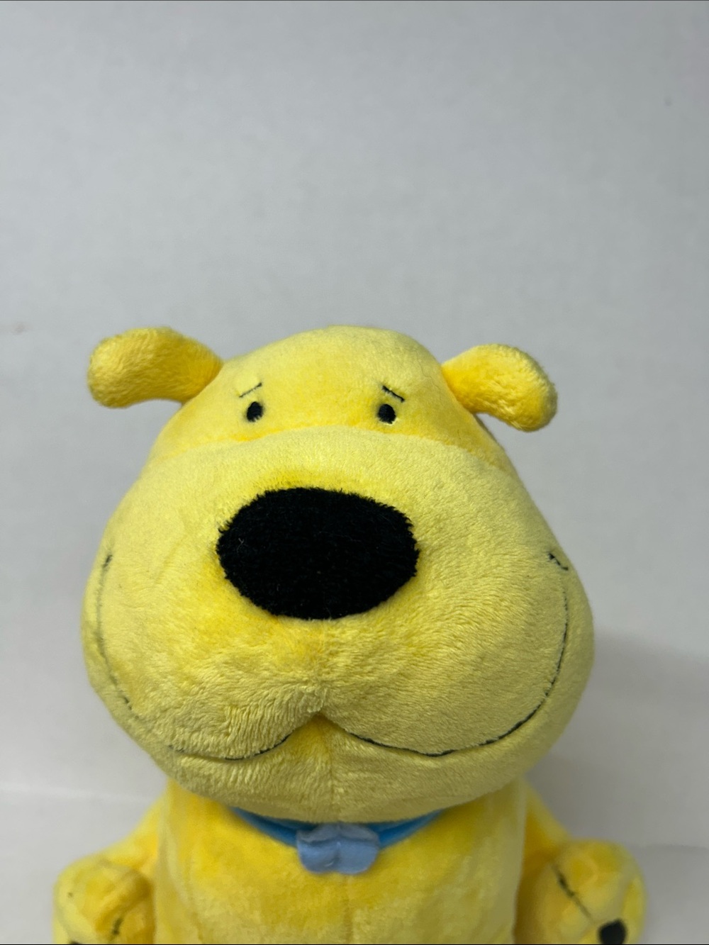 Kohl's Cares Clifford the Big Red Dog T-Bone Plush 10" Yellow Stuffed Toy - Picture 6 of 8